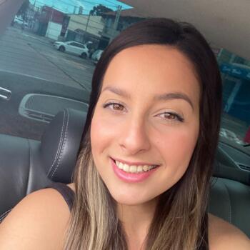 Babysitter in Curitiba: Gabriela
