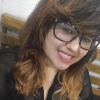 Babysitter Guarujá: Crislaininha Fenner