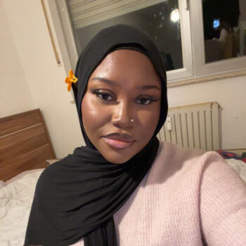 Babysitter in Cologne: Amira