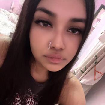 Babysitter in Guelph: Rose