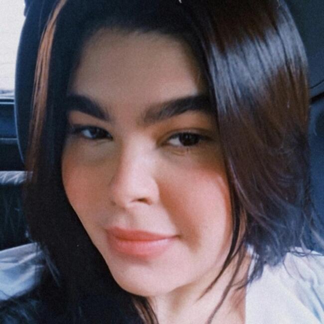 Babysitter in Fortaleza: Yasmin
