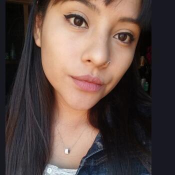 Babysitter in Moreno: Mariela