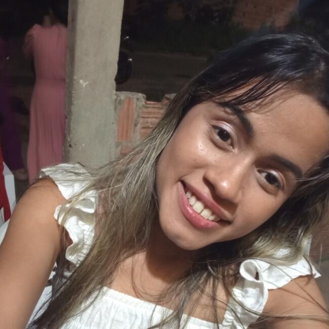 Babysitter in Itacoatiara: Angela Hadassa