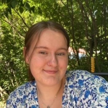 Baby-sitter in Saskatoon: Elisabeth