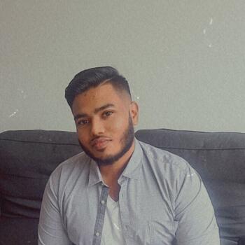 Babysitting job in Dudley: babysitting job Raihan