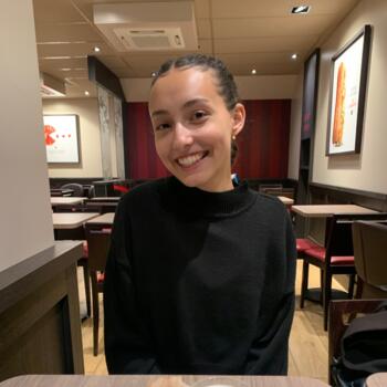 Babysitter in Noyal-sur-Vilaine: Jana