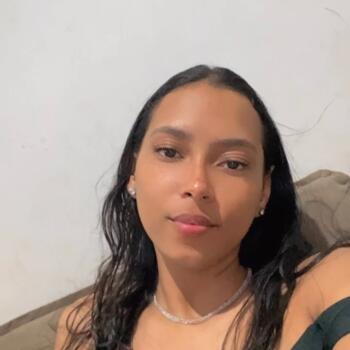 Babysitter in Cuiabá: Nayara