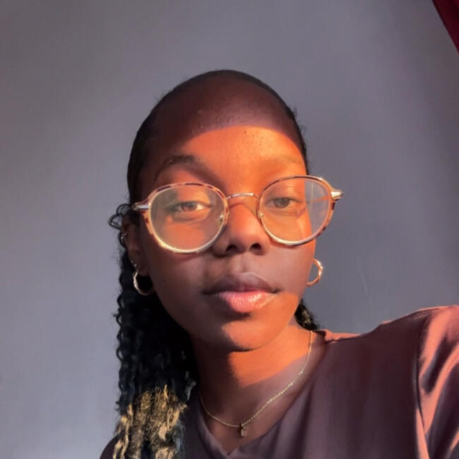 Babysitter in Almada: Patrícia