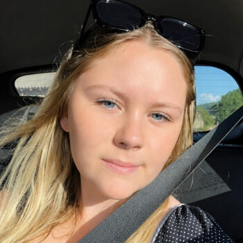Babysitter in Vic-sur-Cère: Manon