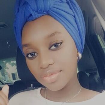 Nanny in Crépy-en-Valois: Mame diarra bousso