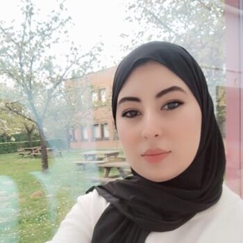 Nanny in Saint-Gilles: Khadija