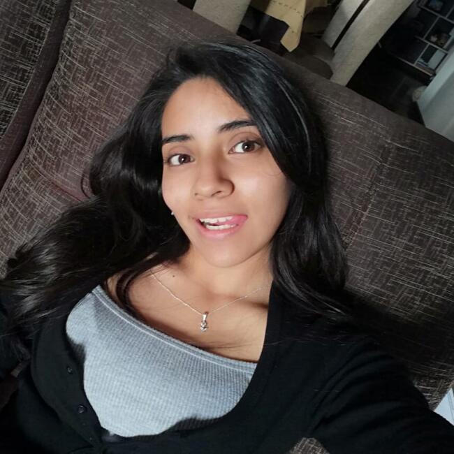 Babysitter in Lima: Lucia