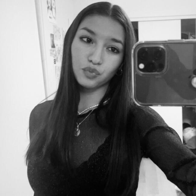 Babysitter in Langford: Briana