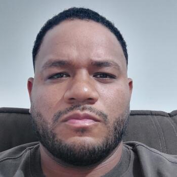 Trabalhos de nanny em Blumenau: emprego de babá Jerffesson