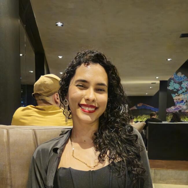 Babá em Ribeirão Preto: Maetê