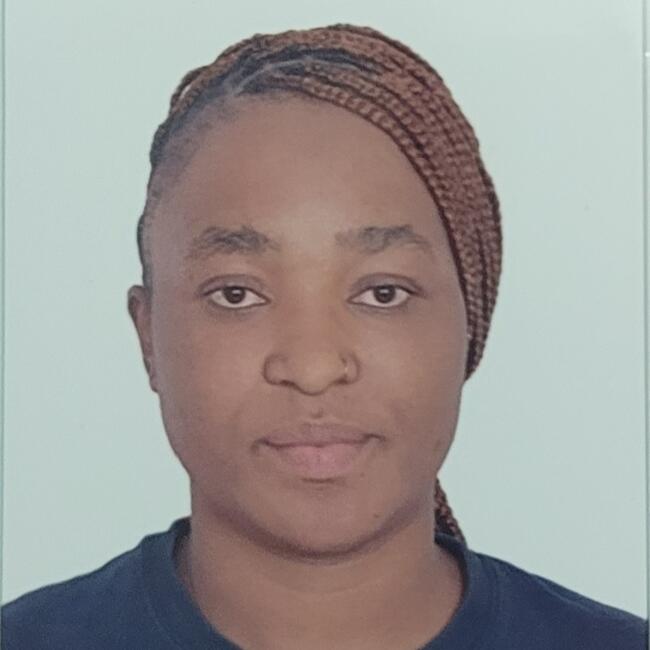 جليسة أطفال في أبوظبي: Jesinta