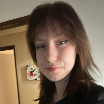 Babysitter in Mildura: Emma