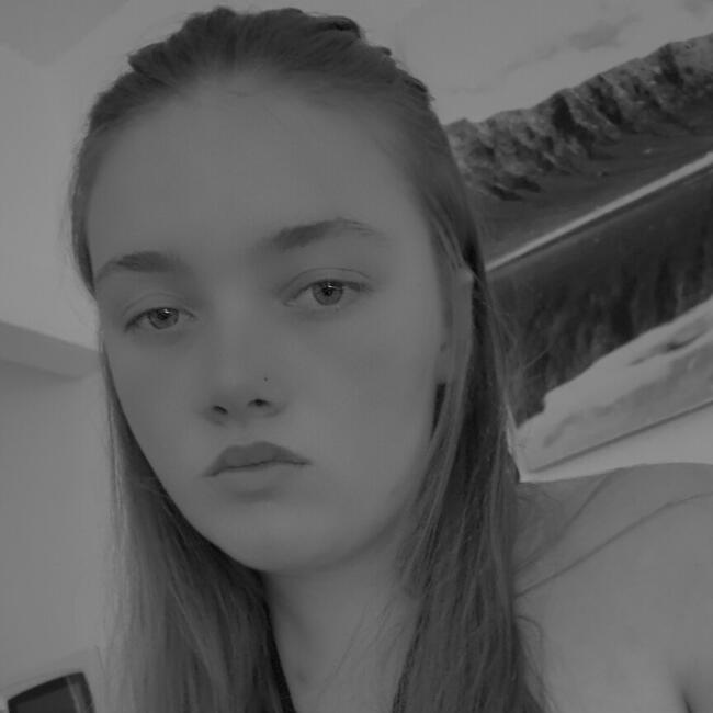 Babysitter in Pontypool: Angel