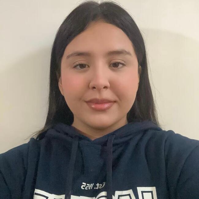 Babysitter in San Bernardino: Ashlee