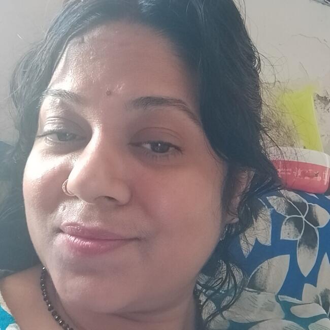 अहमदाबाद में बेबीसिटर: Priya