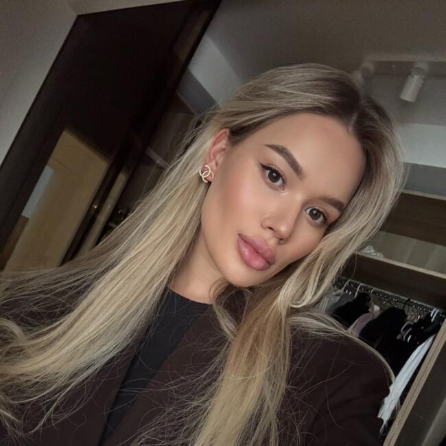 Babysitting job in Aroeira (Distrito de Setúbal): Valeriia