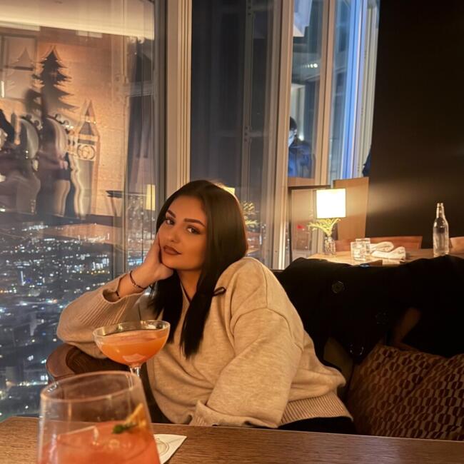 Baby-sitter in Carouge: Chloe