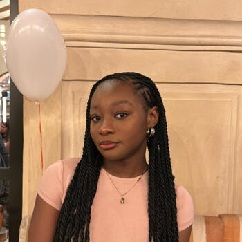 Emploi de nounous à Paris: job de garde d'enfants Gabrielle