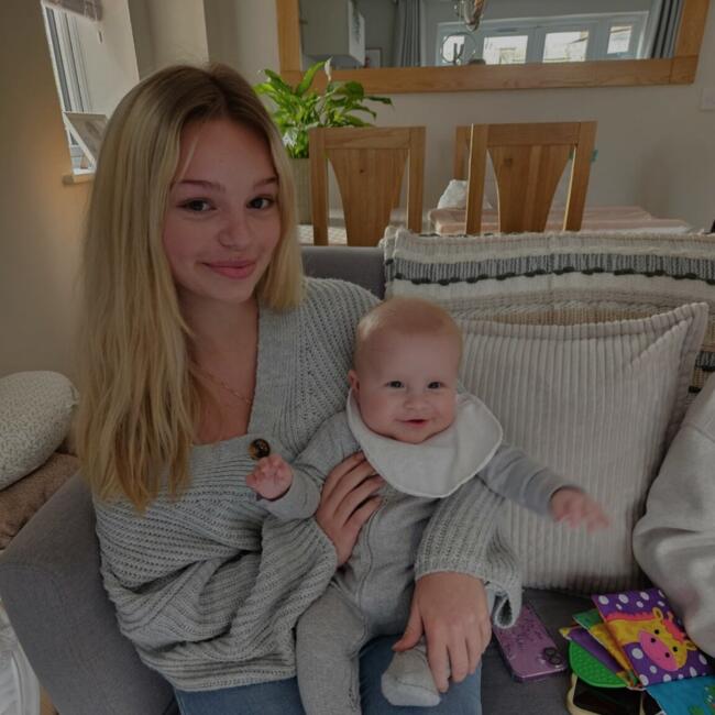 Babysitter in Poole: Chloe
