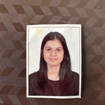 बेबीसिटर बम्बई: Diya