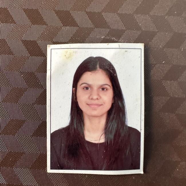 बम्बई में बेबीसिटर: Diya