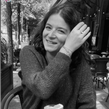 Babysitter Vic-le-Comte: Juliette