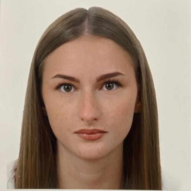 Babysitter a Sulbiate: Sara