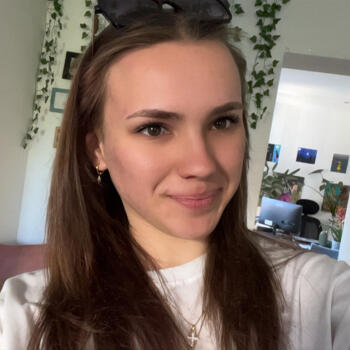 Babysitter in Milton Keynes: Adela