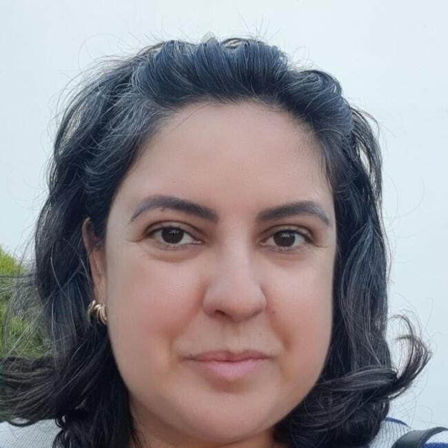 Babysitter in Blumenau: Elizana Rafaela