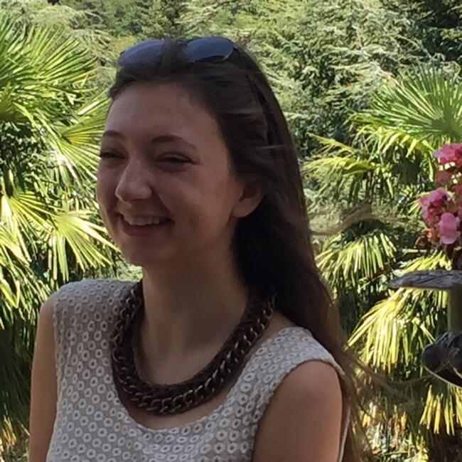Babysitter in Villeurbanne: Elodie