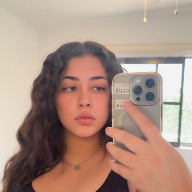 Niñera en Bayaney: Yulia