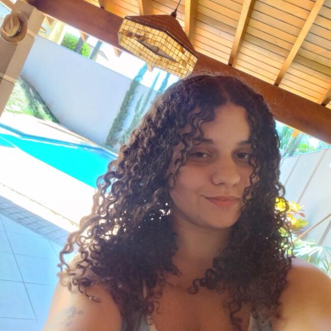 Babysitter in Tanabi: Pamela