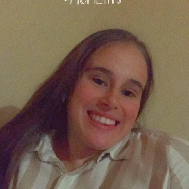 Babysitter in Maure-de-Bretagne: Emeline