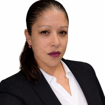 Niñera Almirante Brown: Elvira