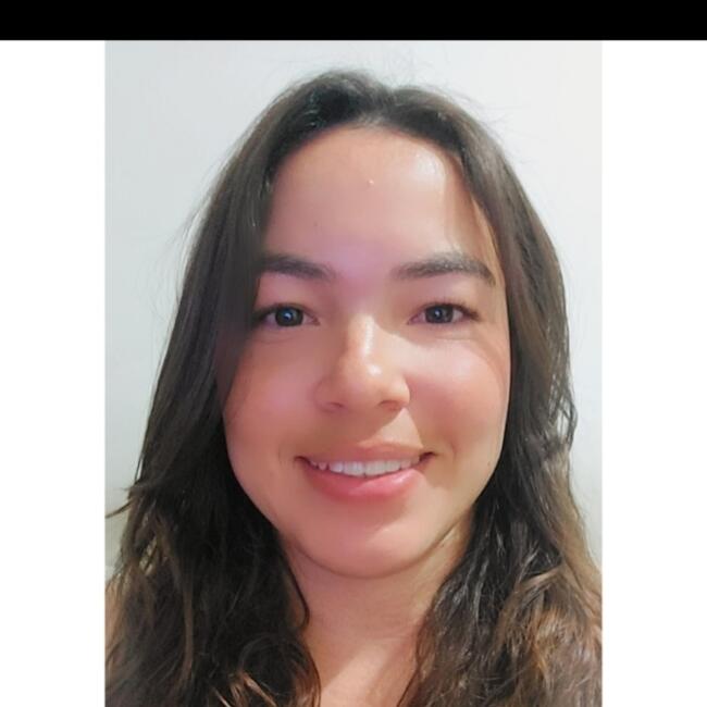 Babysitter in Montes Claros: Juliemilly