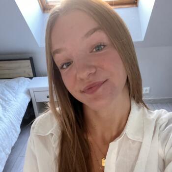 Babysitter in Dijon: Marine