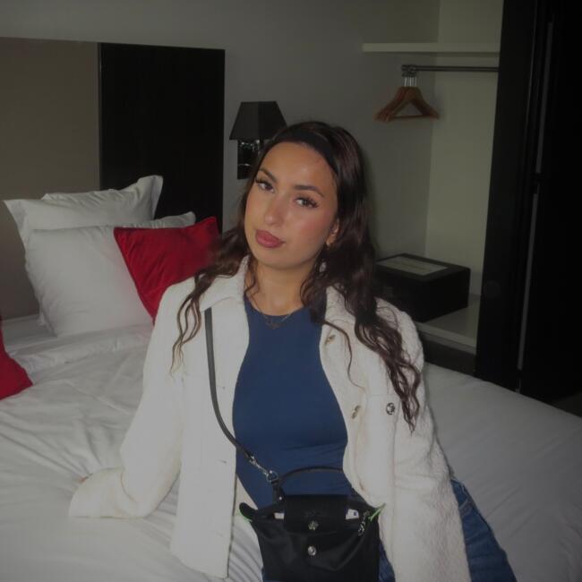 Babysitter in Tubize: Tina