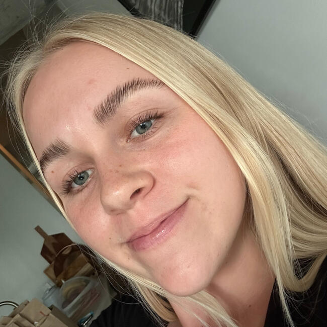 Babysitter in Newcastle: Mary