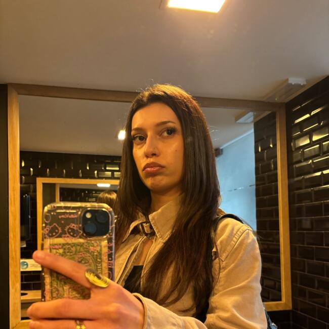 Babysitter in Namen: Bleona