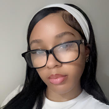 Babysitter in Croydon: Nadia