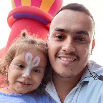 Babysitting job in Pereira: babysitting job Miguel