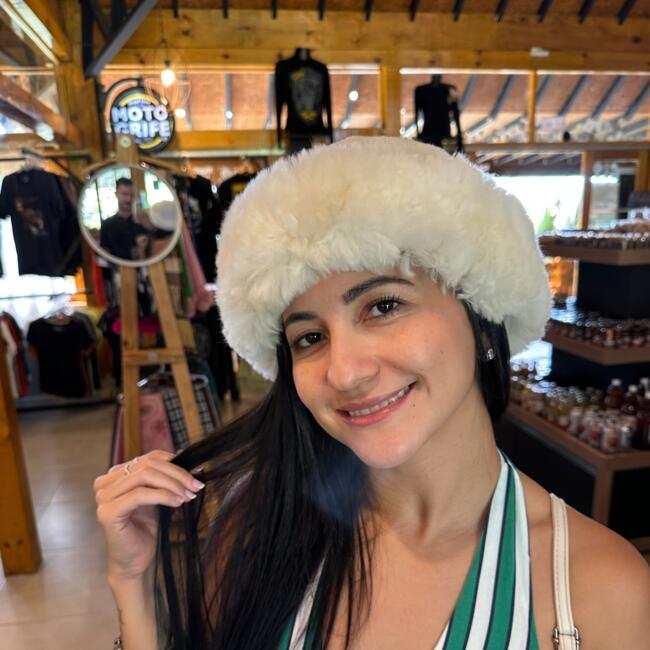 Emprego de babá em Manaus: Adriana