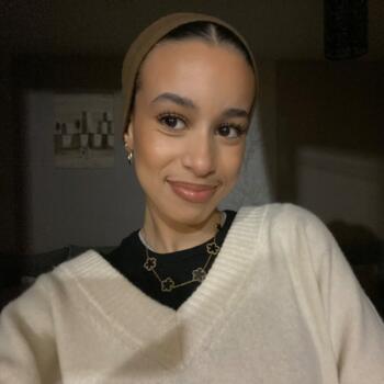 Babysitter in Saint-Herblain: Inès