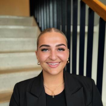 Babysitter Huis ter Heide: Nina