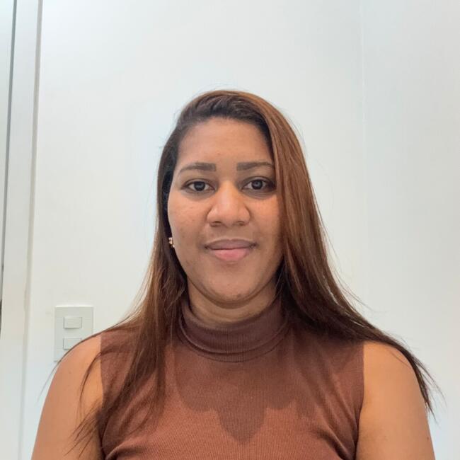 Babá em São Paulo: Evelyn nanda